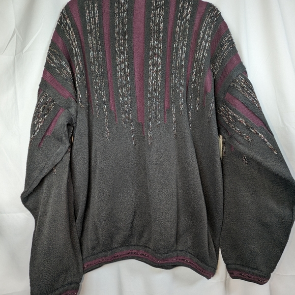 Tundra crew neck sweater - Picture 2 of 8